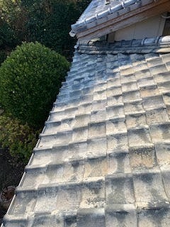 凍害被害が生じた瓦は葺き替え推奨